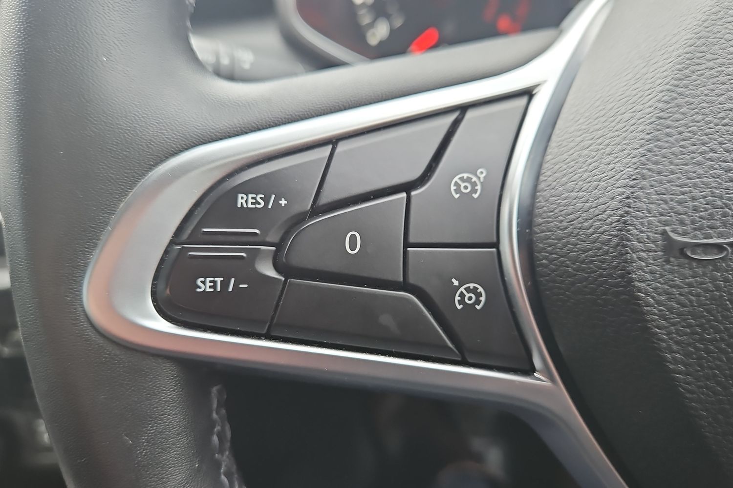 Used Renault Clio 2021 for sale - 77459092: Photo 15