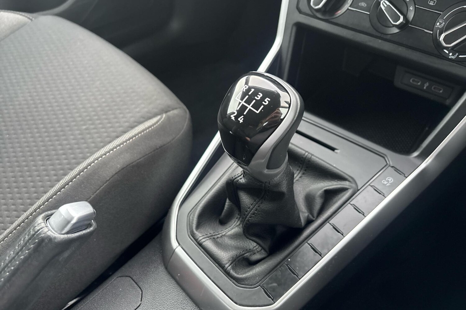 Used Volkswagen Polo 2024 for sale - 77827824: Photo 14