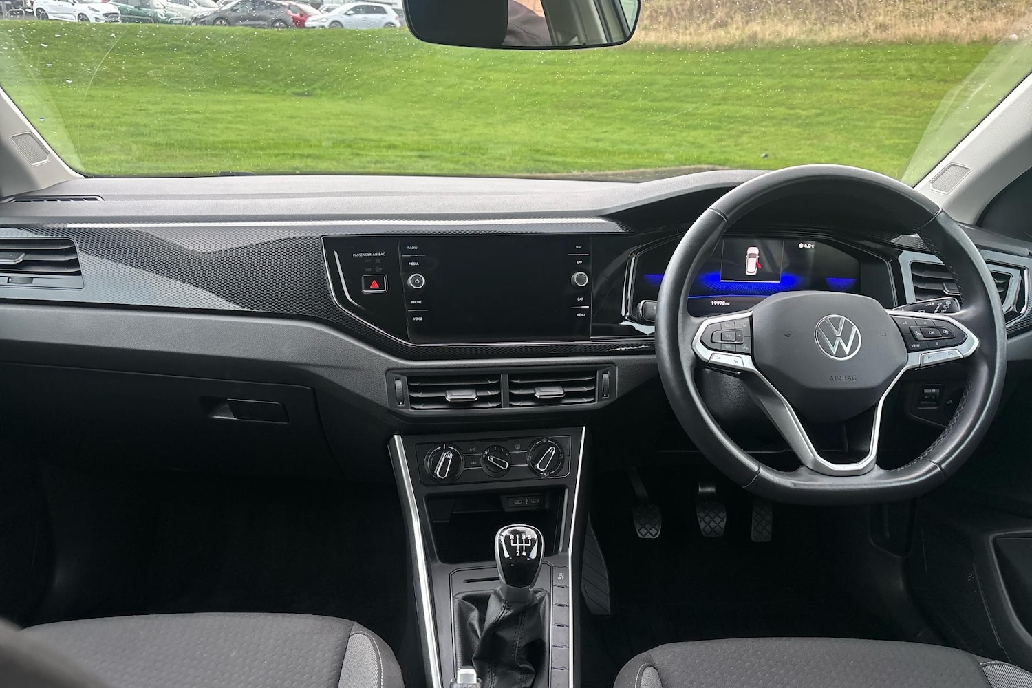 Used Volkswagen Polo 2024 for sale - 77827824: Photo 4