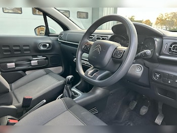 Used Citroen C3 2023 for sale - 76649424: Photo