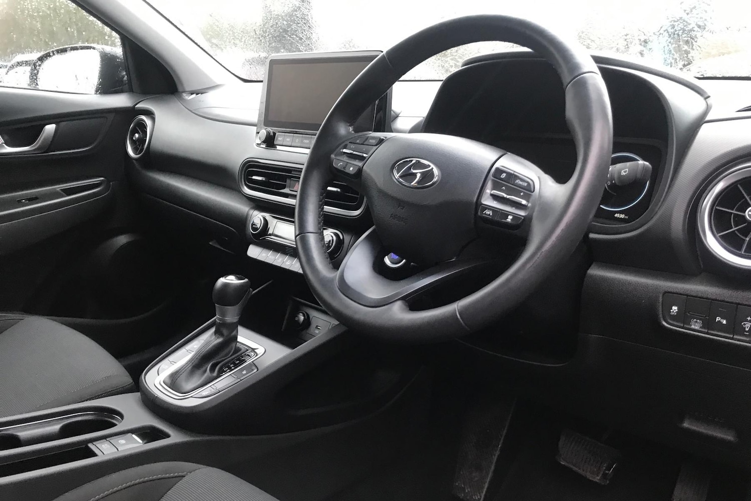 Used Hyundai KONA 2022 for sale - 77270556: Photo 2