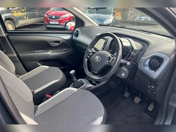 Used Toyota AYGO 2018 for sale - 76436008: Photo