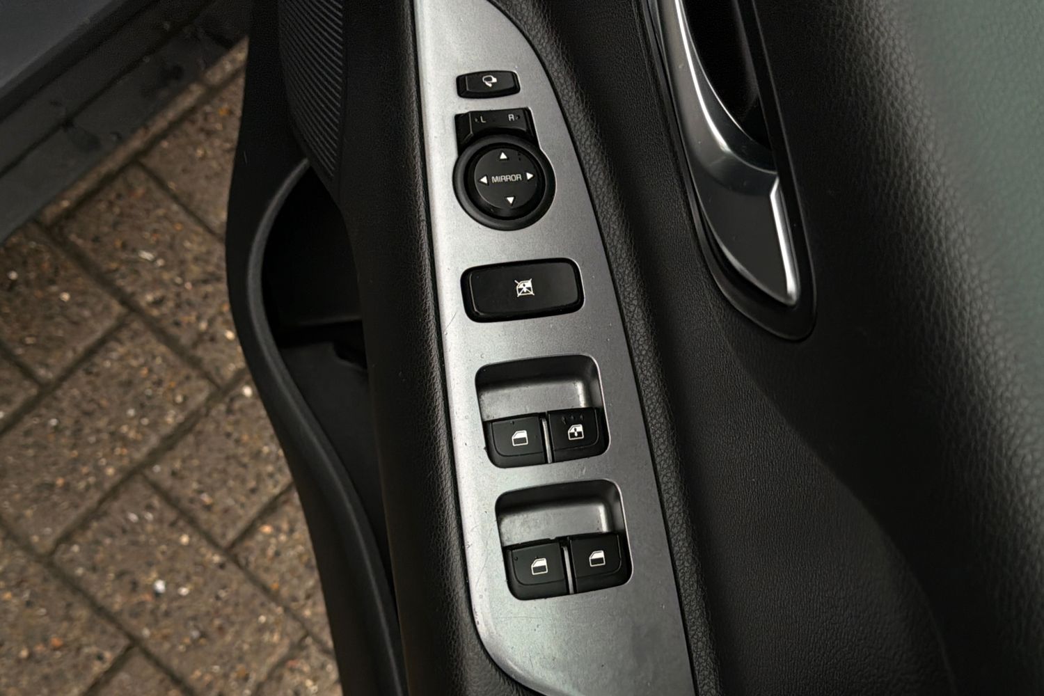 Used Kia Stonic for sale - 77744082: Photo 23