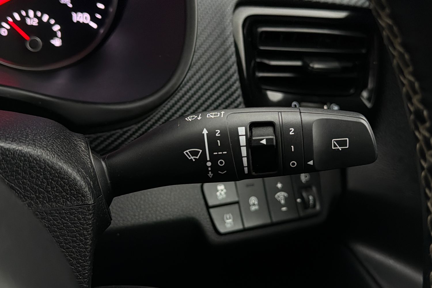 Used Kia Stonic for sale - 77744082: Photo 25