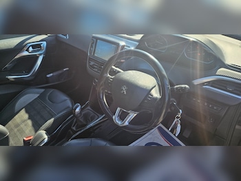 Used Peugeot 2008 undefined for sale - 78419462: Photo