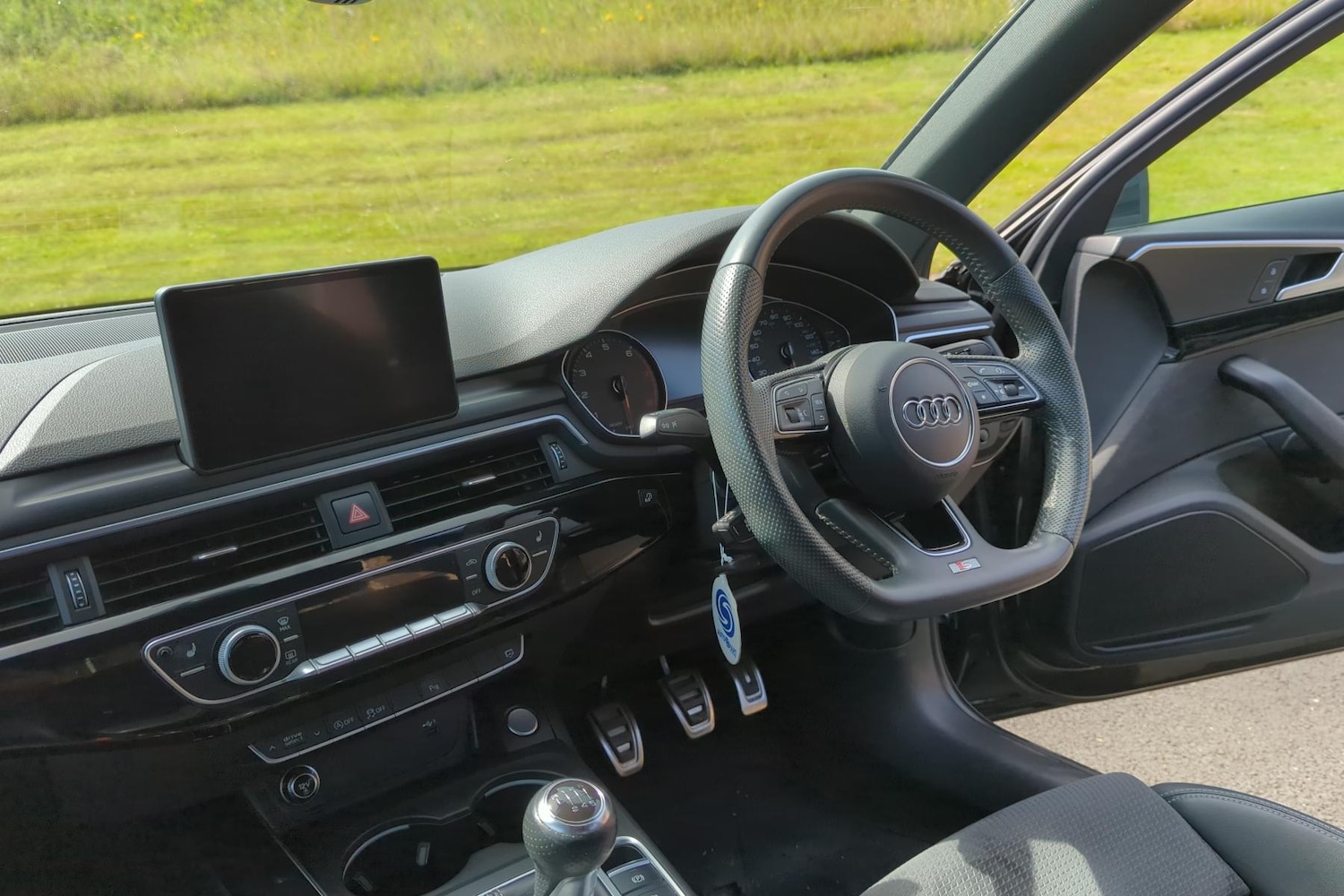 Used Audi A4 2019 for sale - 76401545: Photo 5