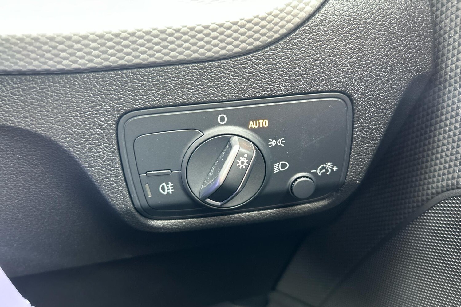 Used Audi Q2 for sale - 77827775: Photo 25