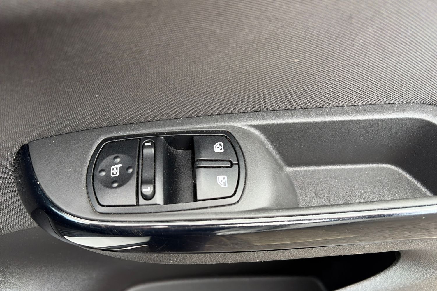 Used Vauxhall Corsa 2015 for sale - 77758189: Photo 20