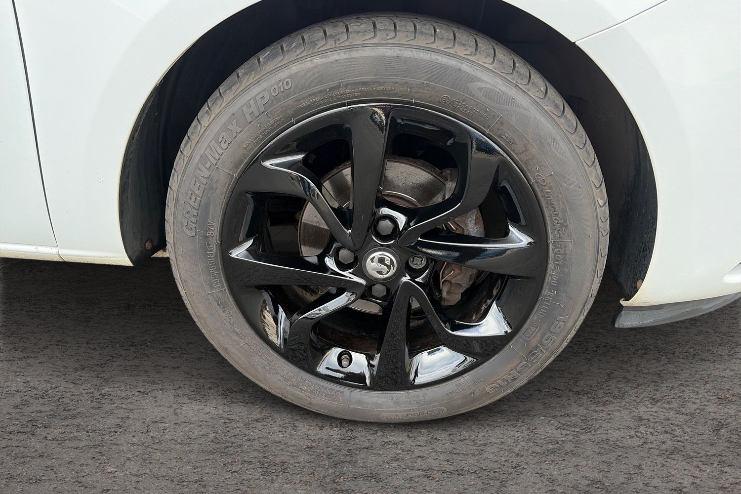 Used Vauxhall Corsa 2015 for sale - 77758189: Photo 3