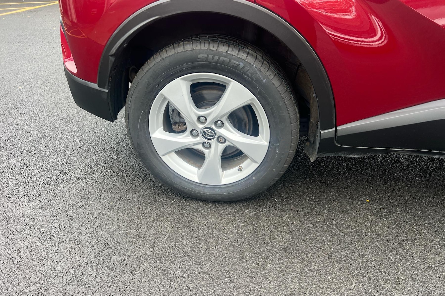Used Toyota C-HR 2019 for sale - 76133393: Photo 3