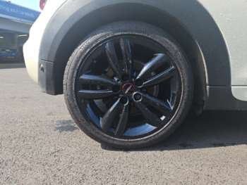 Used MINI Hatch 2020 for sale - 74950421: Photo