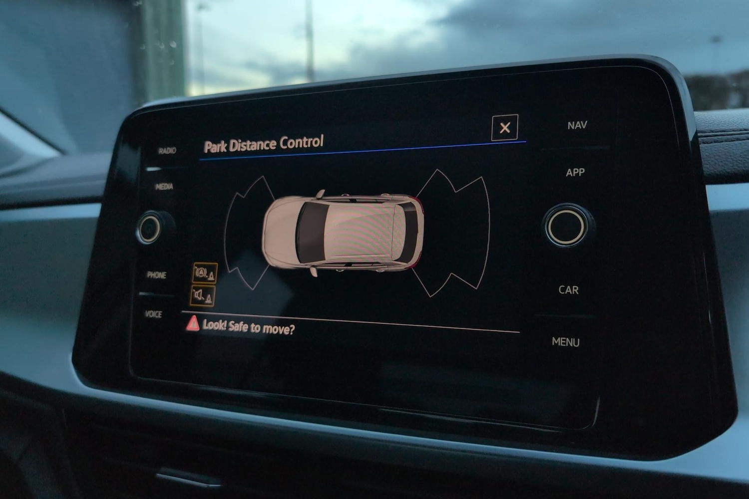 Used Volkswagen T-Roc 2023 for sale - 77270557: Photo 16