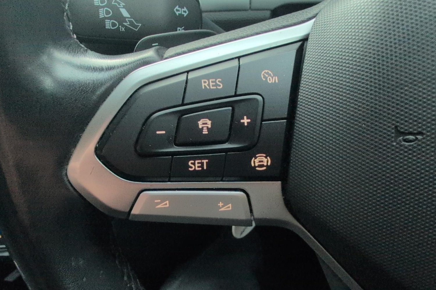 Used Volkswagen T-Roc 2023 for sale - 77270557: Photo 21