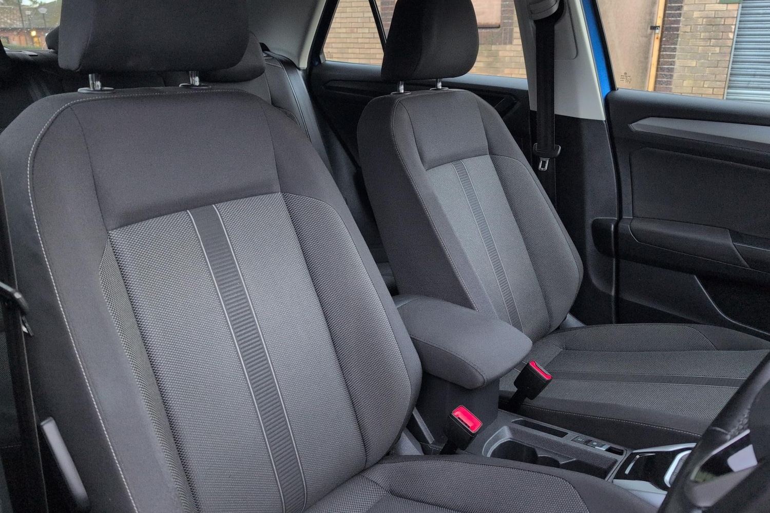 Used Volkswagen T-Roc 2023 for sale - 77270557: Photo 23