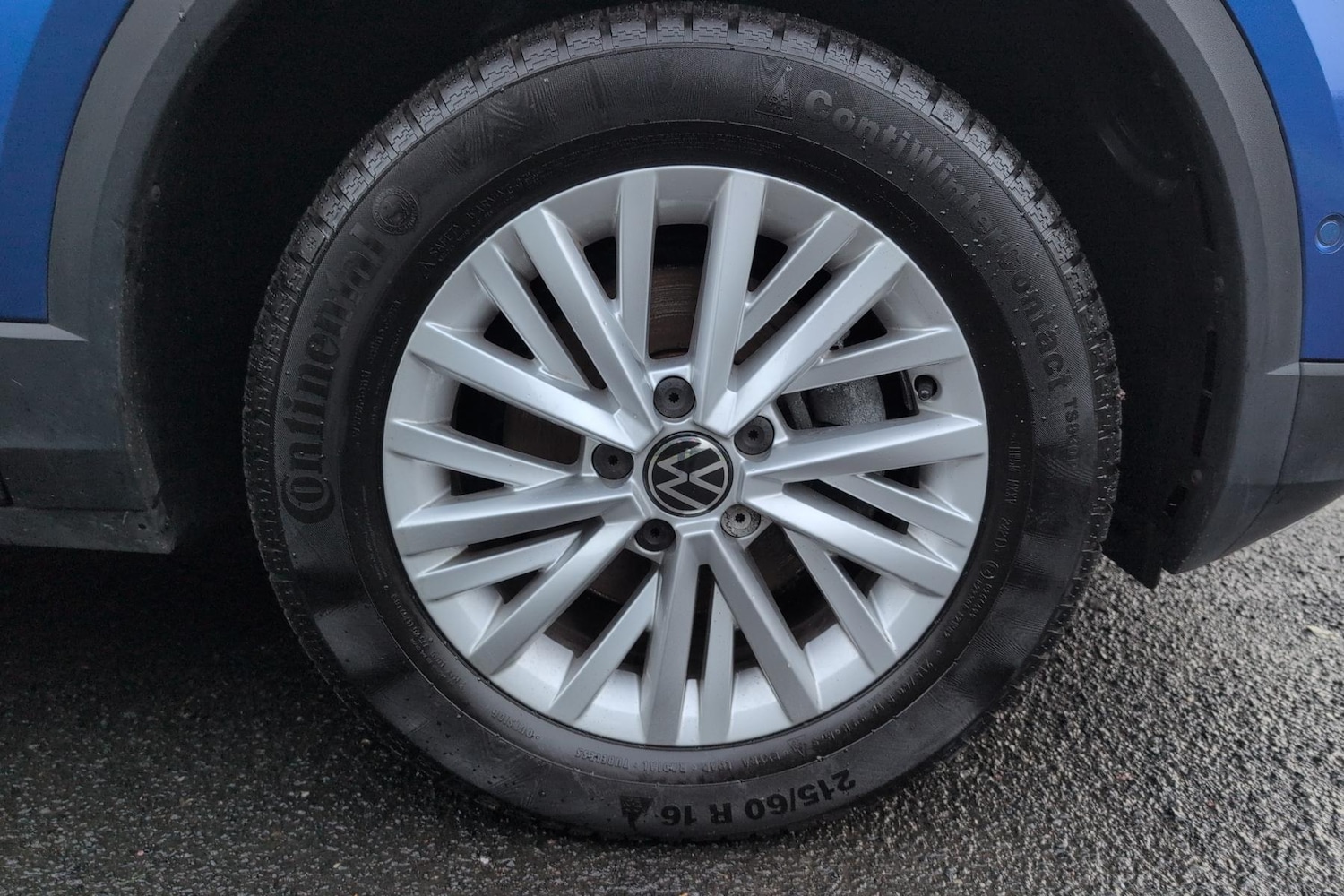 Used Volkswagen T-Roc 2023 for sale - 77270557: Photo 3