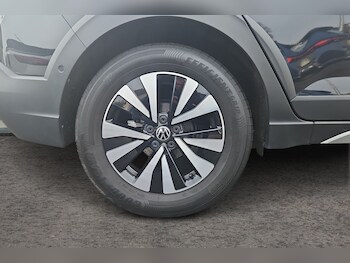 Used Volkswagen Taigo 2023 for sale - 77914399: Photo