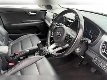 Used Kia Stonic 2020 for sale - 79779073: Photo