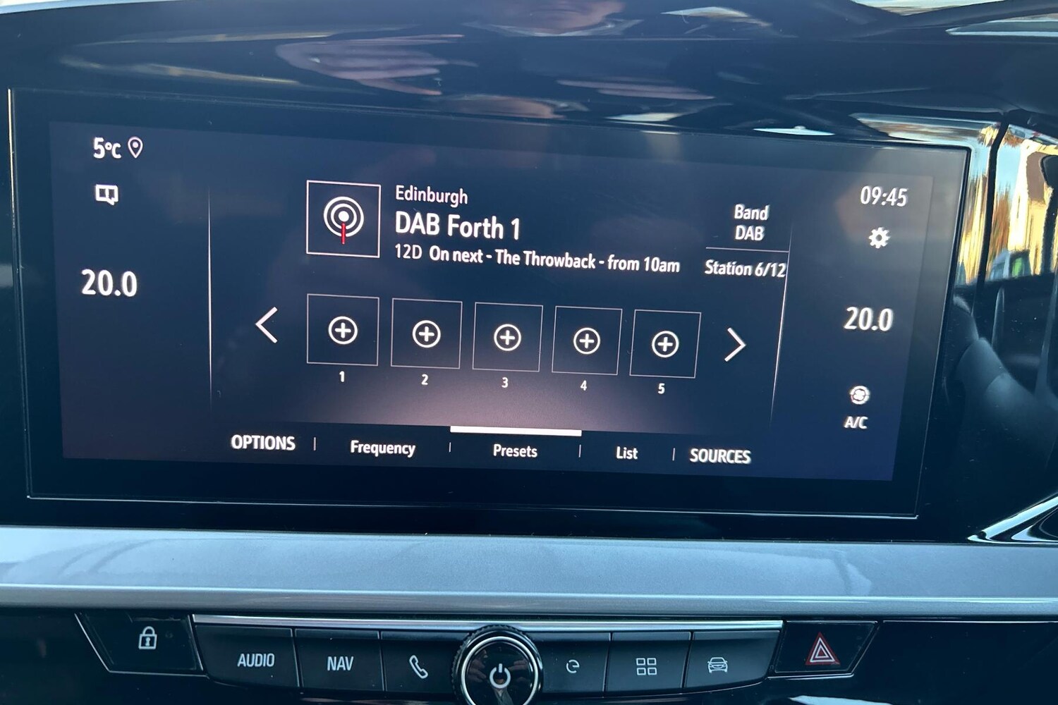 Used Vauxhall Mokka Electric 2022 for sale - 76718596: Photo 15