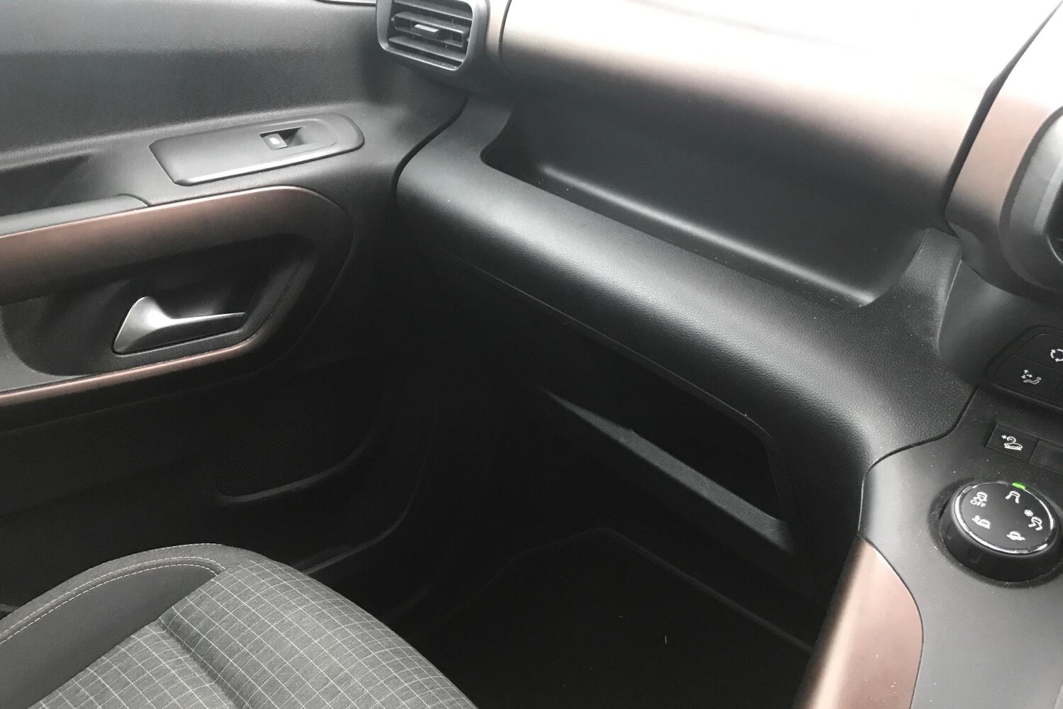 Used Peugeot Rifter 2018 for sale - 77961343: Photo 16