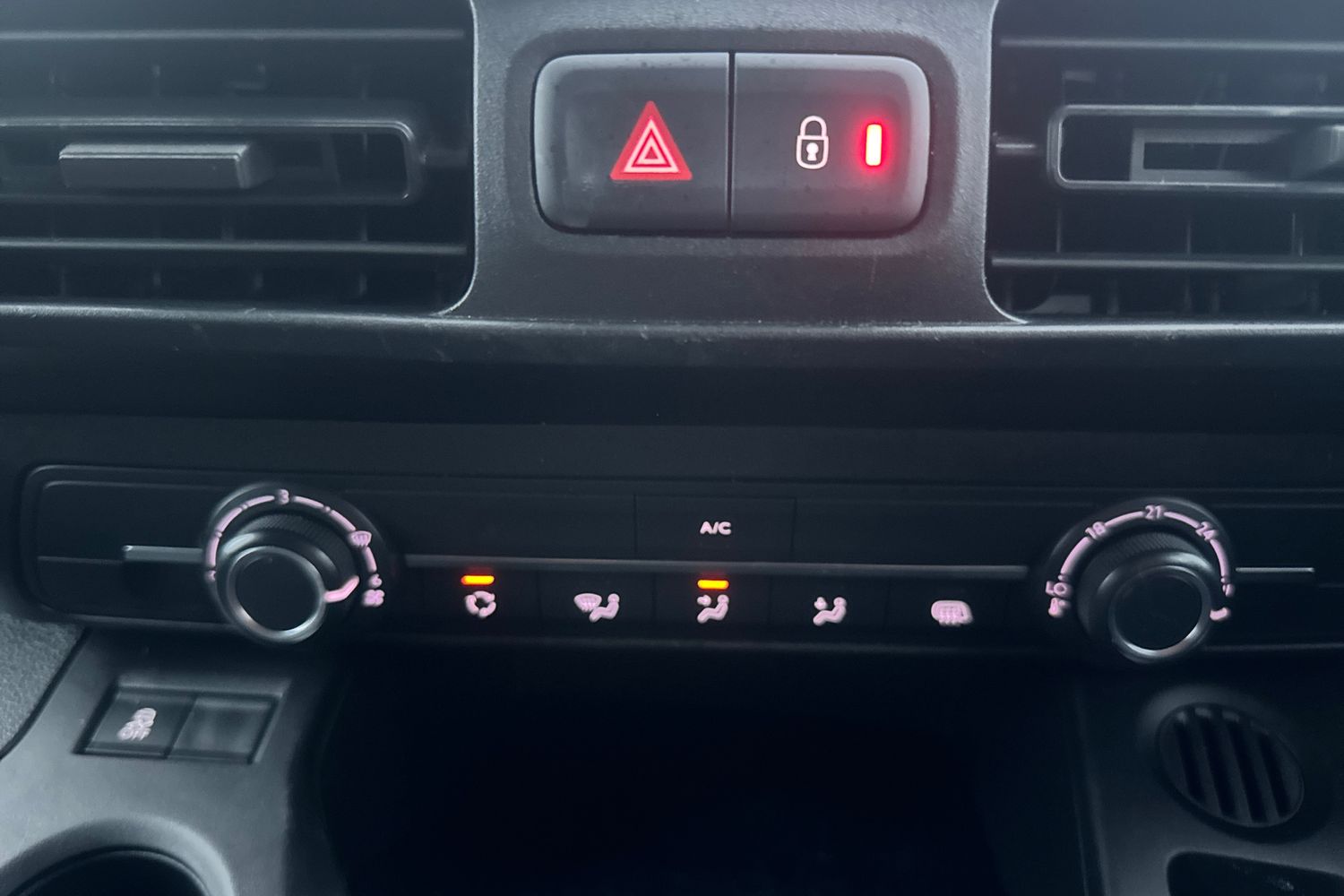 Used Vauxhall Combo 2020 for sale - 76761205: Photo 20