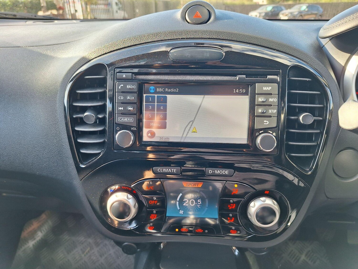 Used Nissan Juke 2015 for sale - 76084045: Photo 16