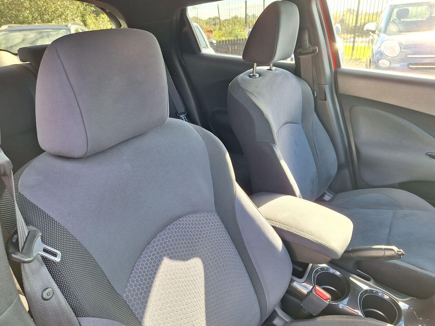 Used Nissan Juke 2015 for sale - 76084045: Photo 17