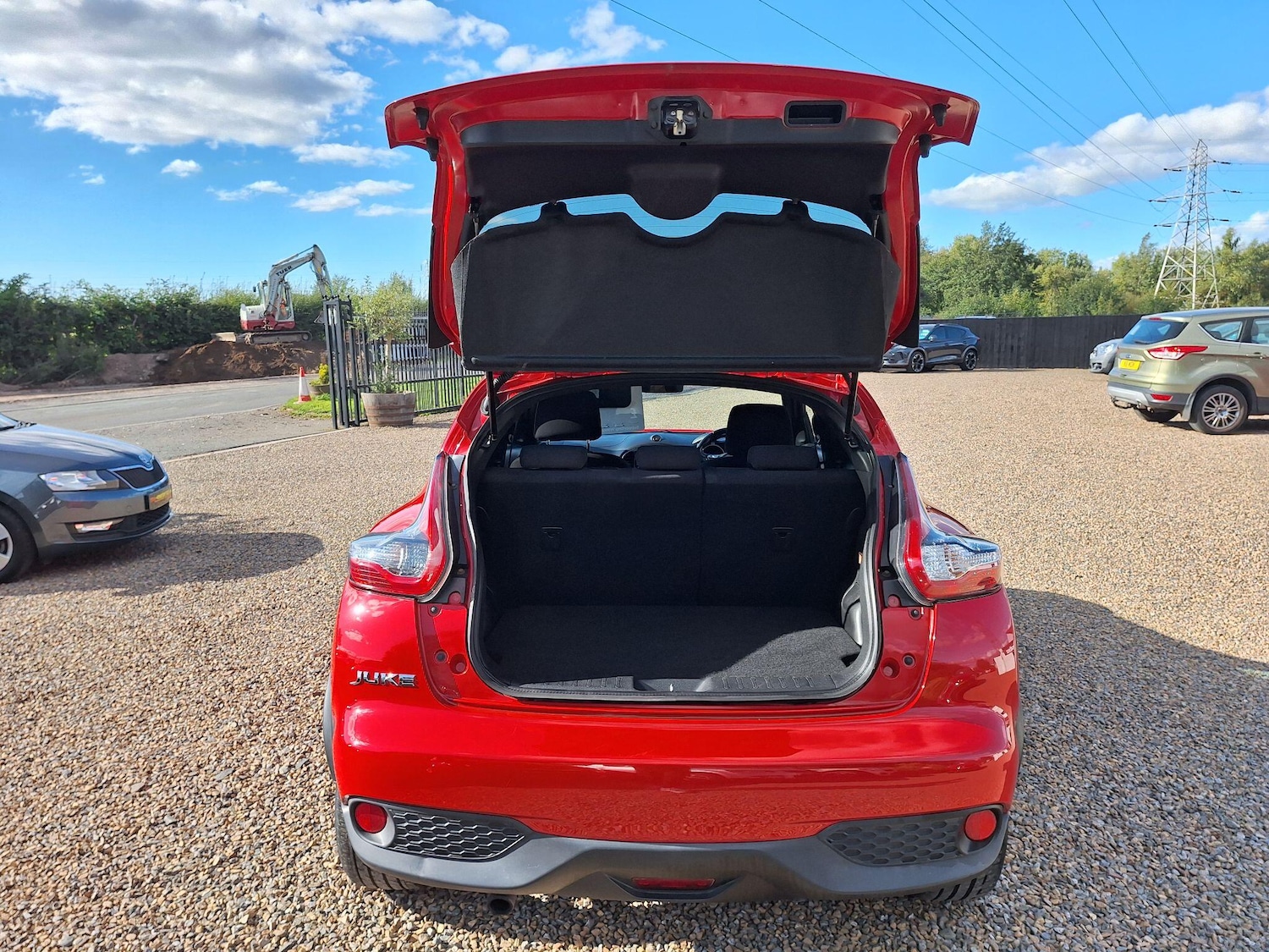 Used Nissan Juke 2015 for sale - 76084045: Photo 5