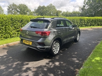 Used Volkswagen T-Roc 2019 for sale - 79026741: Photo