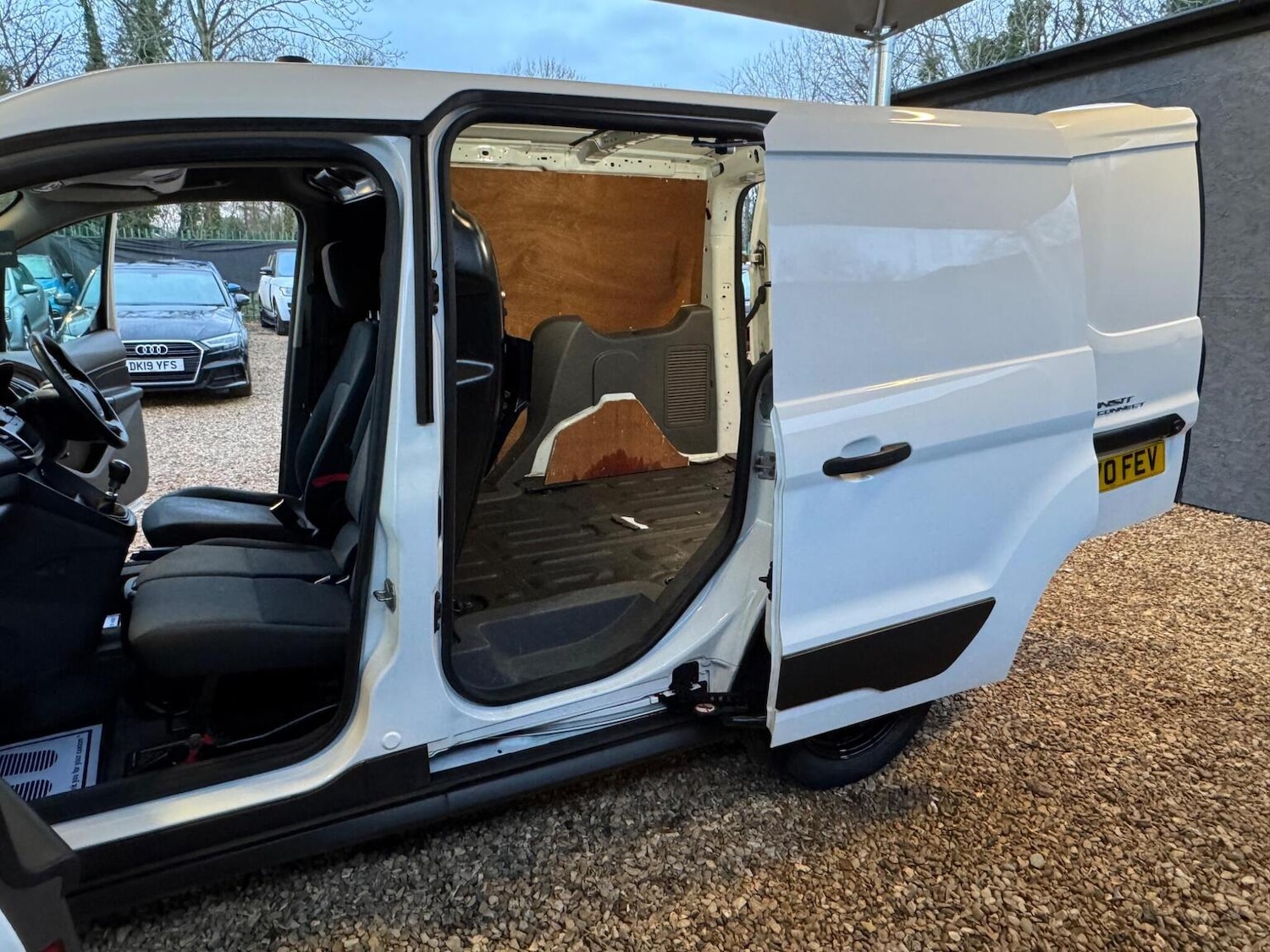 Used Ford Transit Connect 2020 for sale - 77409626: Photo 2