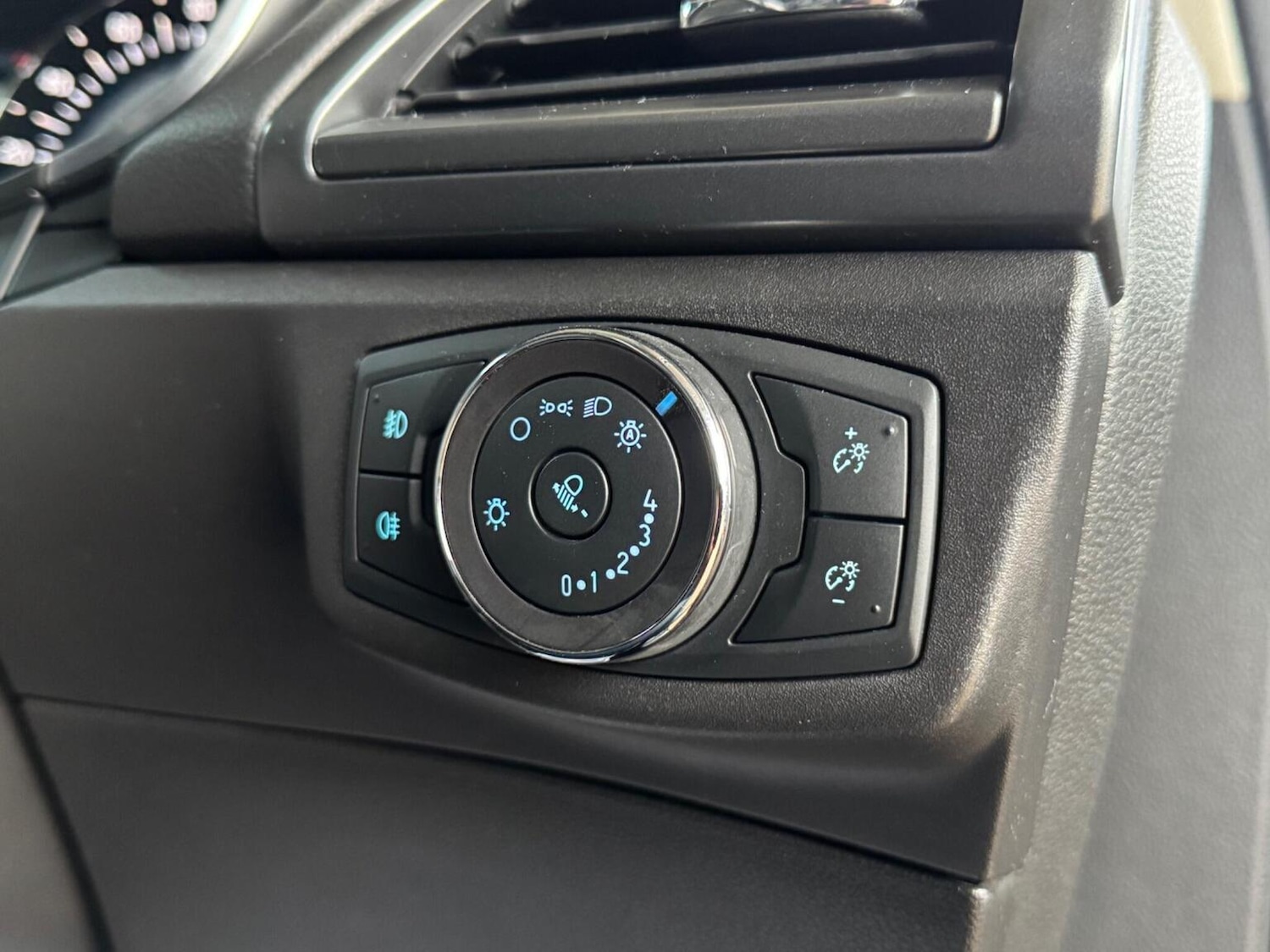 Used Ford Mondeo 2019 for sale - 77357325: Photo 43