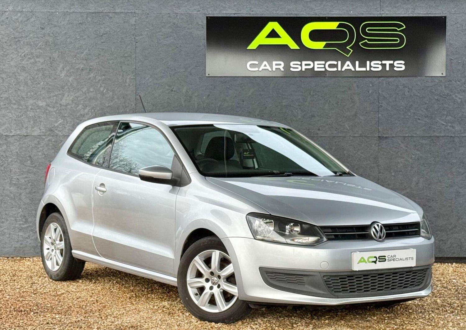 Used Volkswagen Polo 2011 for sale - 76896992: Photo 1