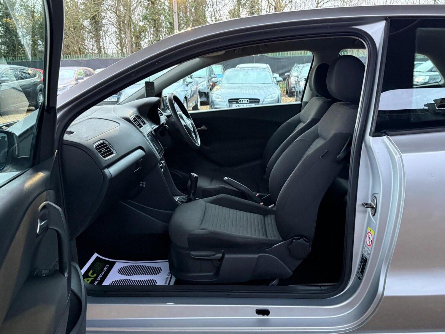 Used Volkswagen Polo 2011 for sale - 76896992: Photo 27