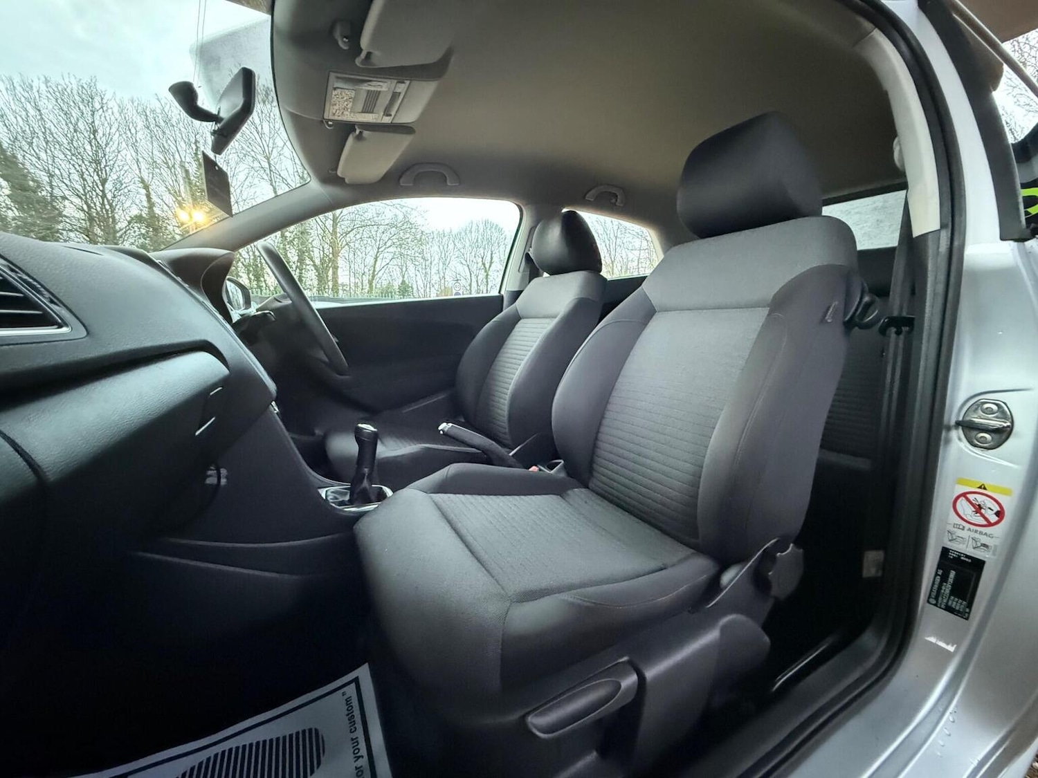 Used Volkswagen Polo 2011 for sale - 76896992: Photo 28