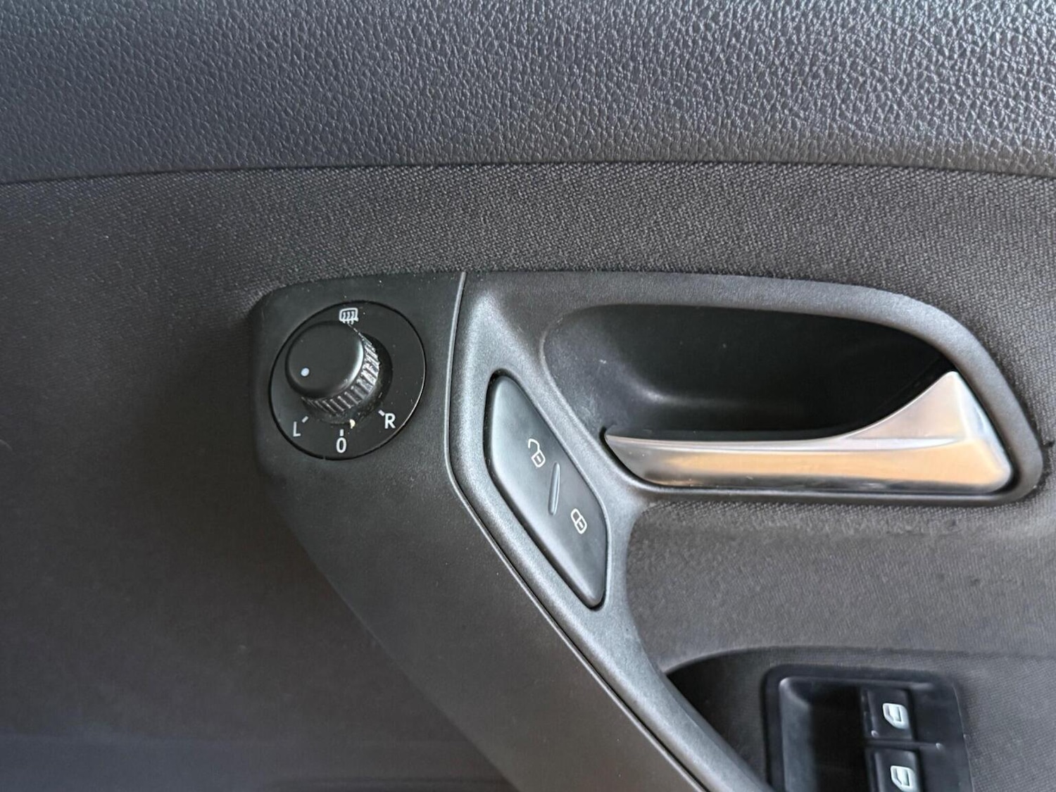 Used Volkswagen Polo 2011 for sale - 76896992: Photo 34