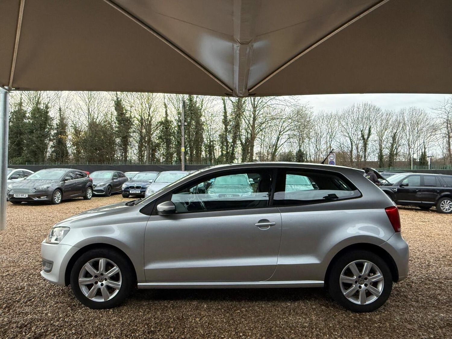 Used Volkswagen Polo 2011 for sale - 76896992: Photo 9