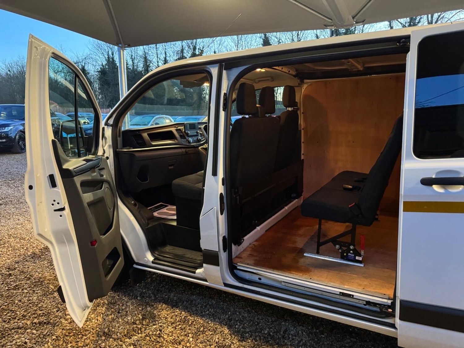 Used Ford Transit Custom 2023 for sale - 77370652: Photo 2