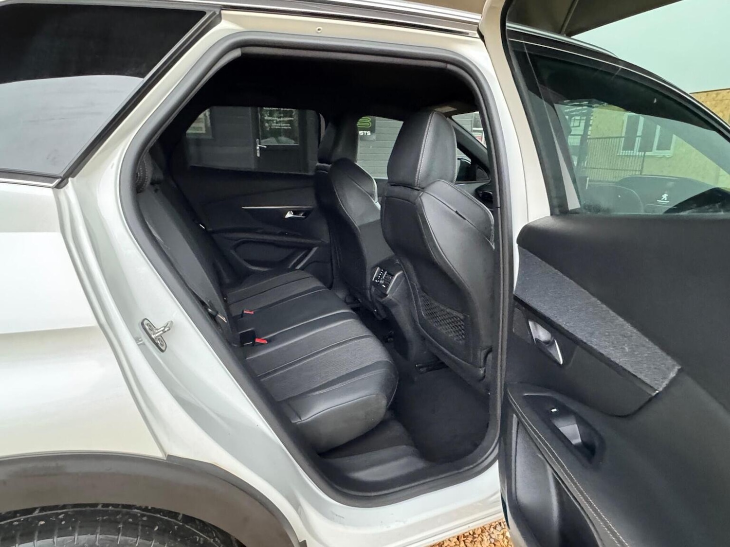 Used Peugeot 3008 2020 for sale - 77363634: Photo 25