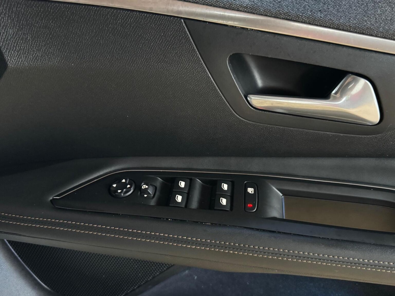 Used Peugeot 3008 2020 for sale - 77363634: Photo 49