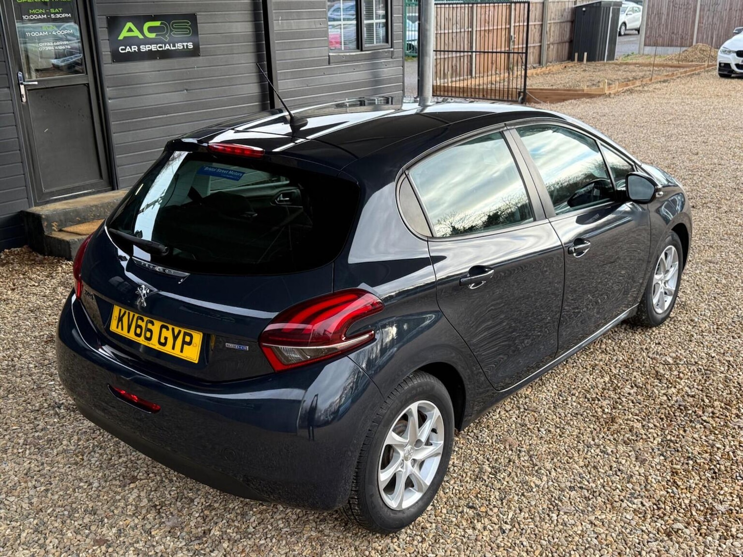 Used Peugeot 208 2016 for sale - 77391914: Photo 14
