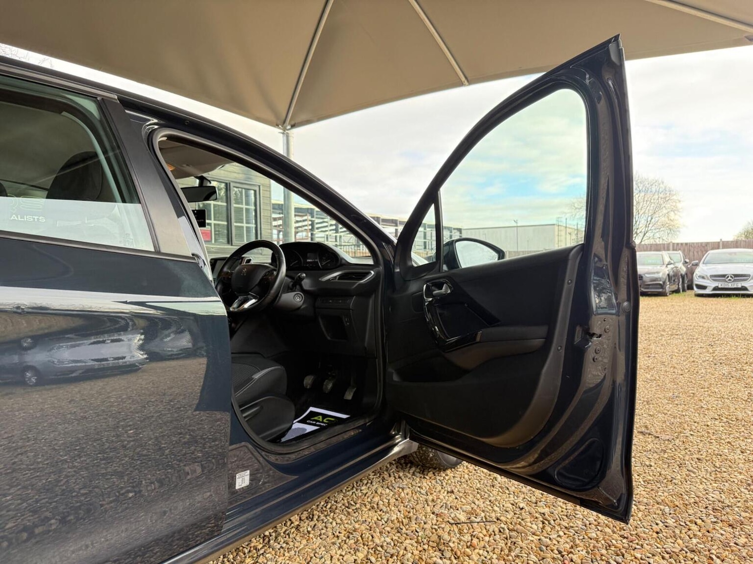 Used Peugeot 208 2016 for sale - 77391914: Photo 20