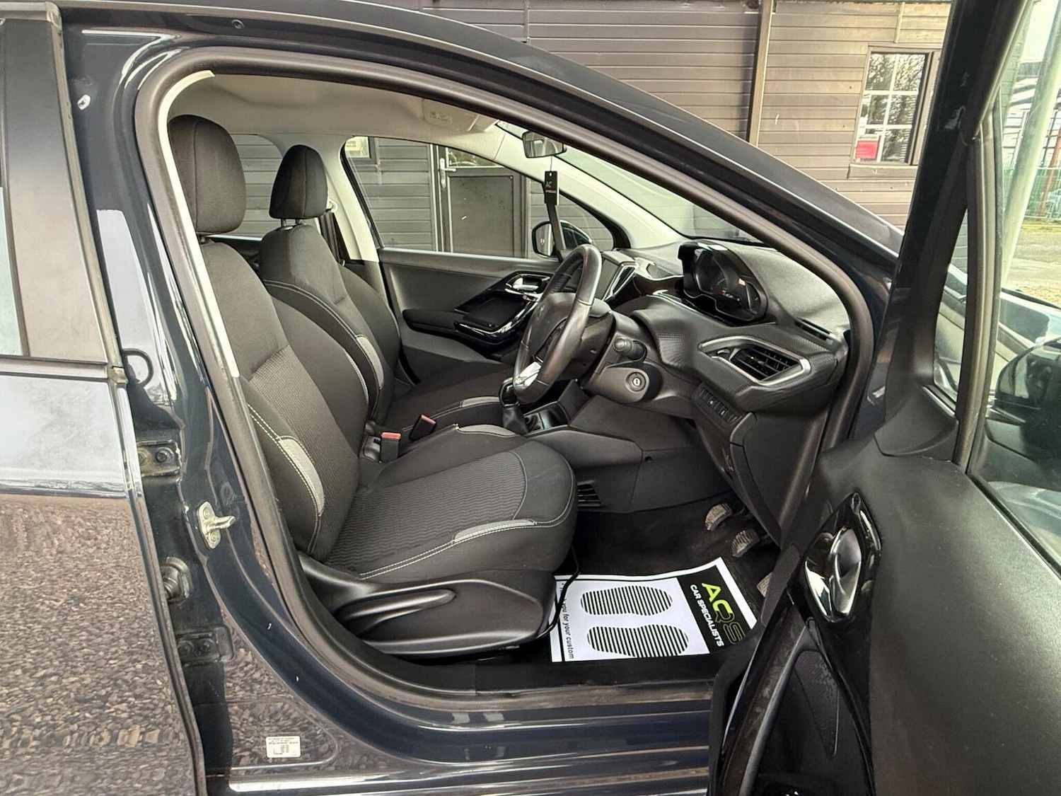 Used Peugeot 208 2016 for sale - 77391914: Photo 21