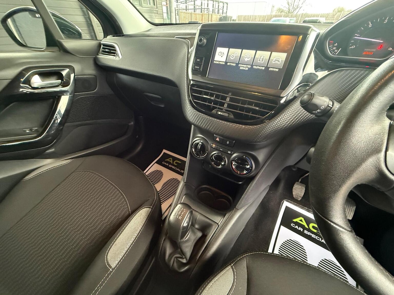 Used Peugeot 208 2016 for sale - 77391914: Photo 41