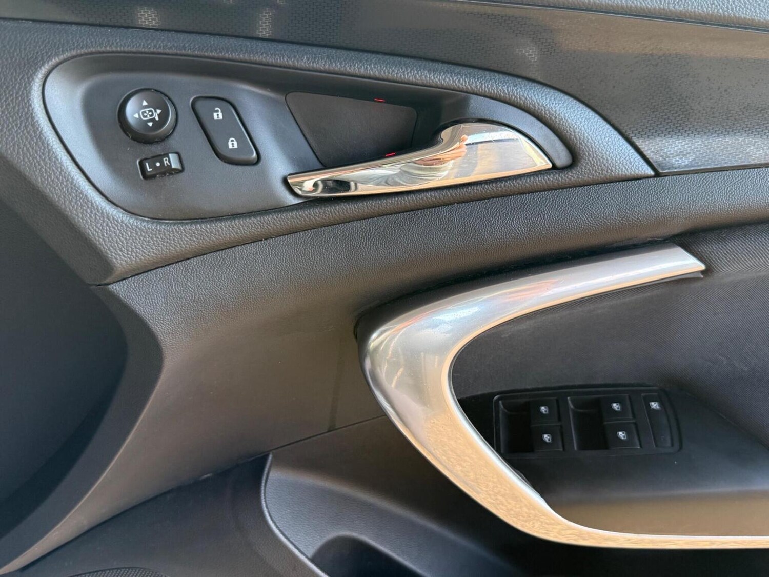 Used Vauxhall Insignia 2017 for sale - 76911095: Photo 44