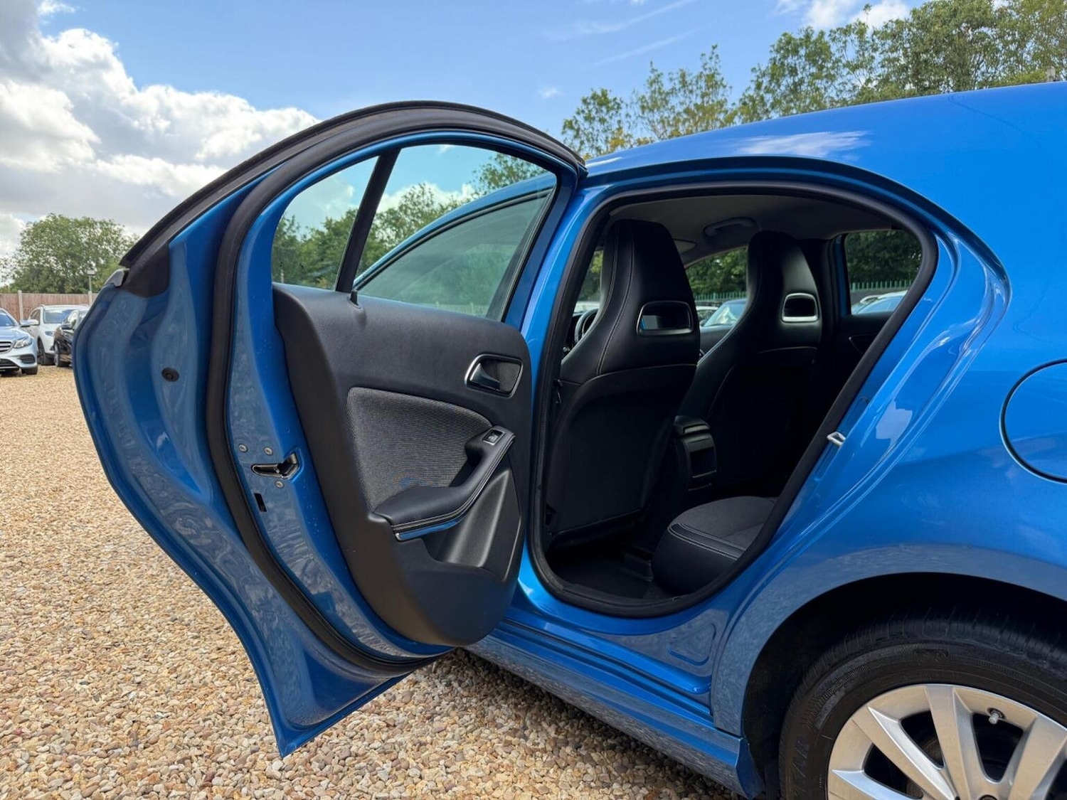 Used Mercedes-Benz A-Class 2014 for sale - 76793082: Photo 30