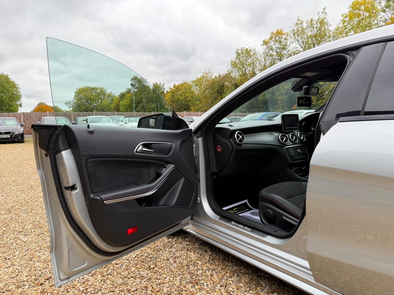 Used Mercedes-Benz CLA 2015 for sale - 76293285: Photo 38