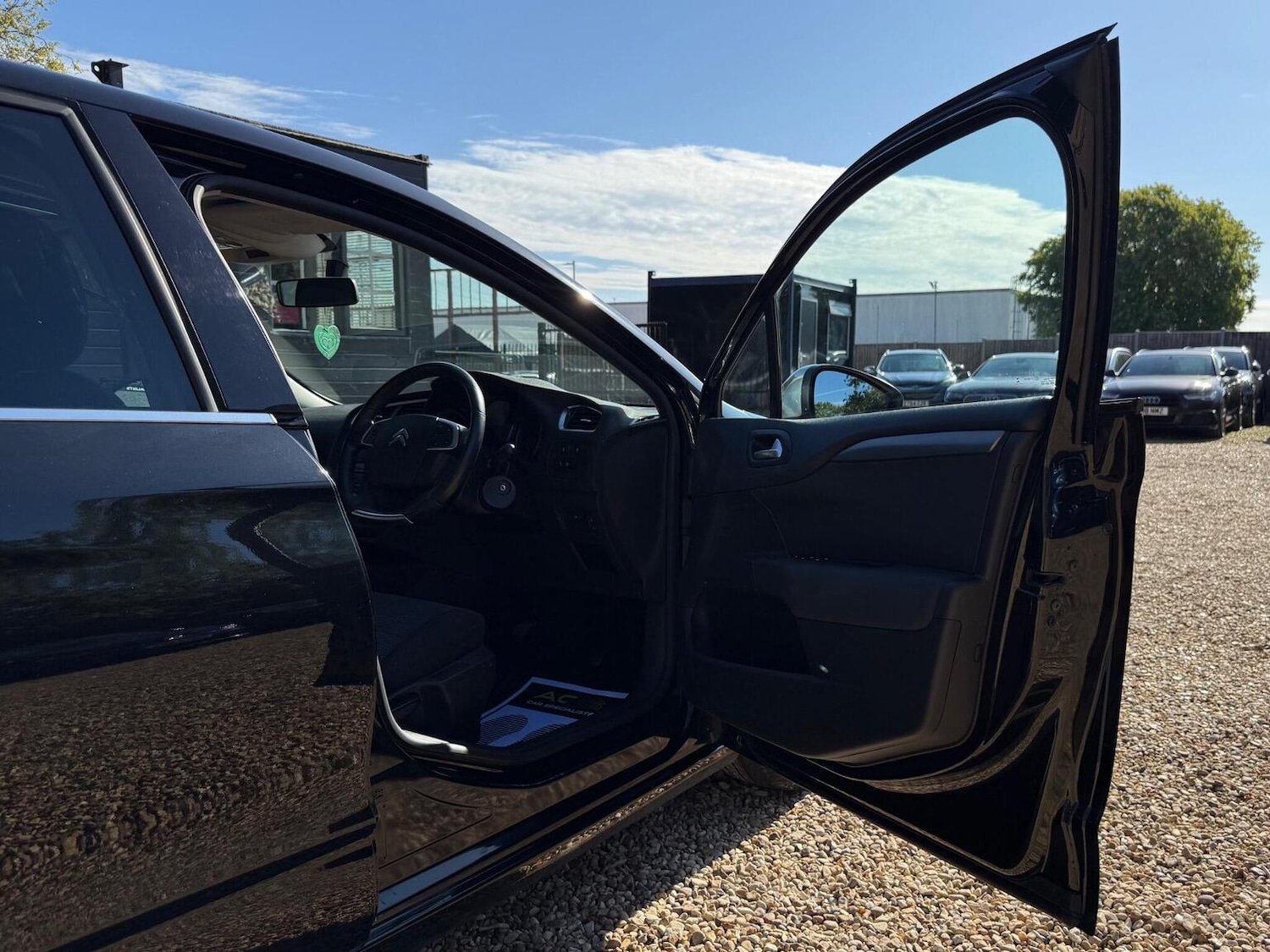 Used Citroen C4 2014 for sale - 76305653: Photo 20