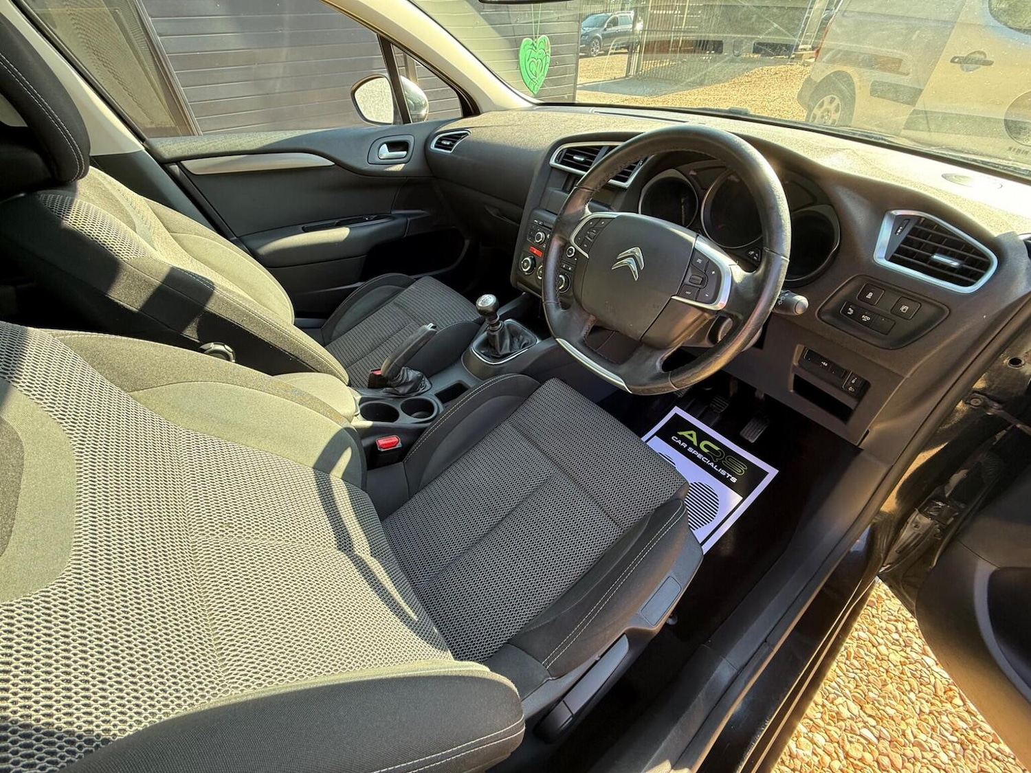 Used Citroen C4 2014 for sale - 76305653: Photo 23