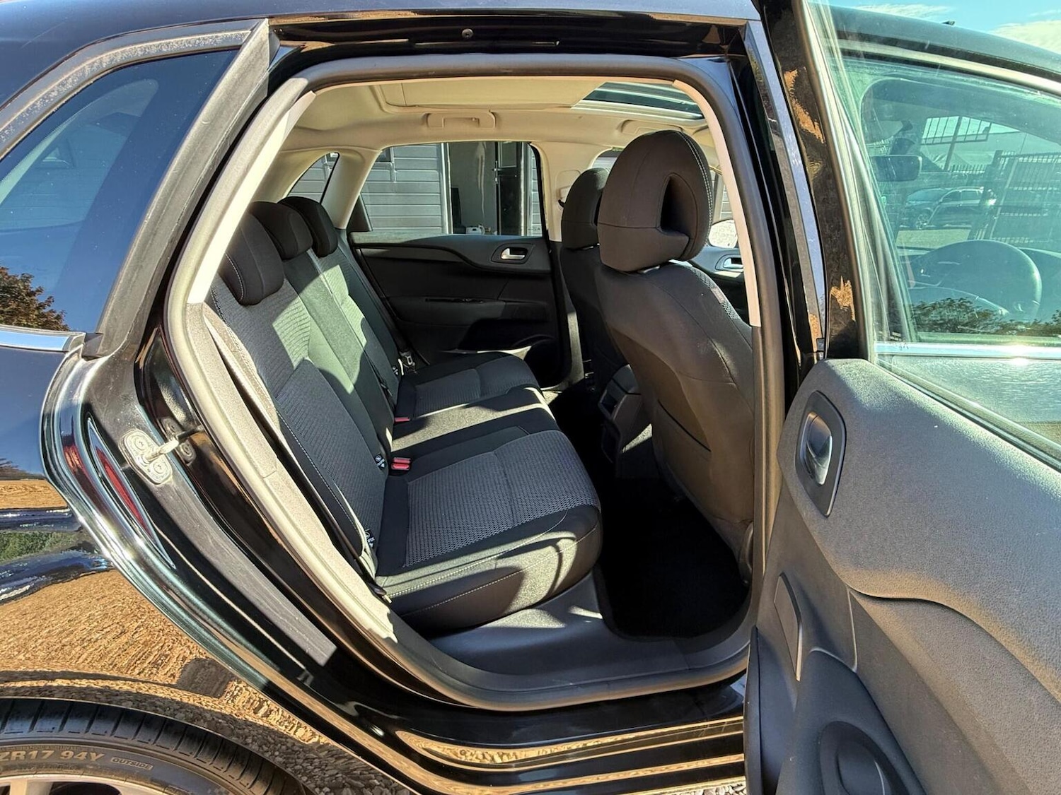 Used Citroen C4 2014 for sale - 76305653: Photo 25