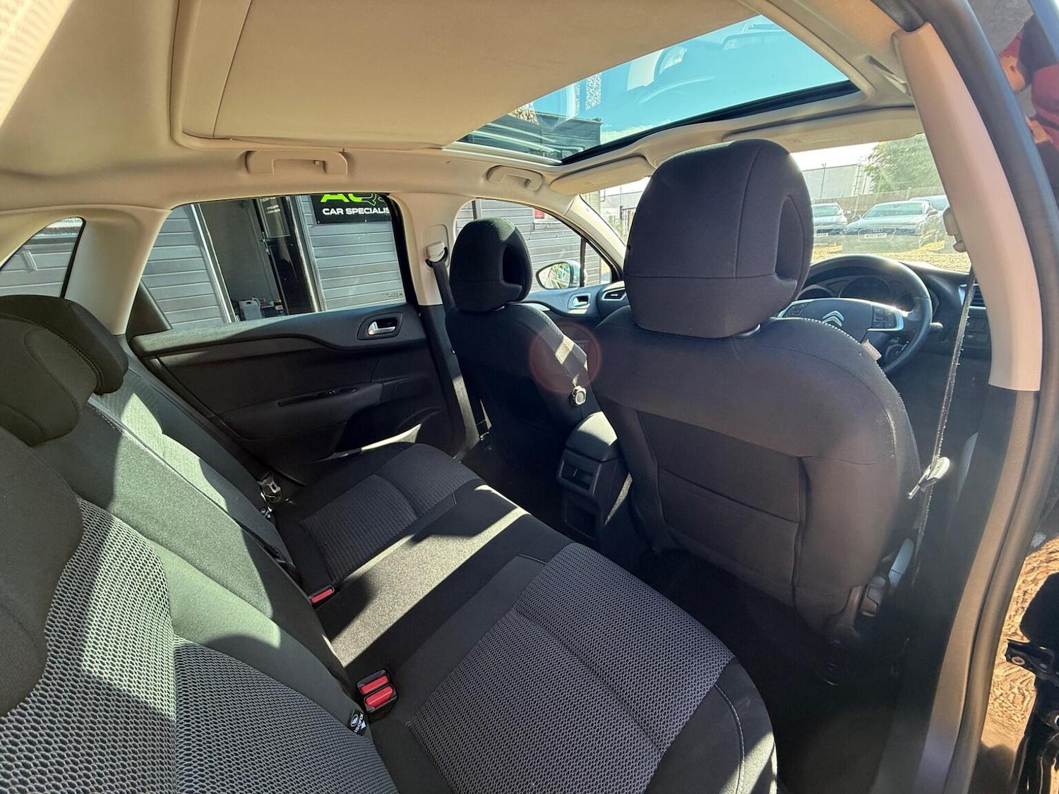 Used Citroen C4 2014 for sale - 76305653: Photo 27