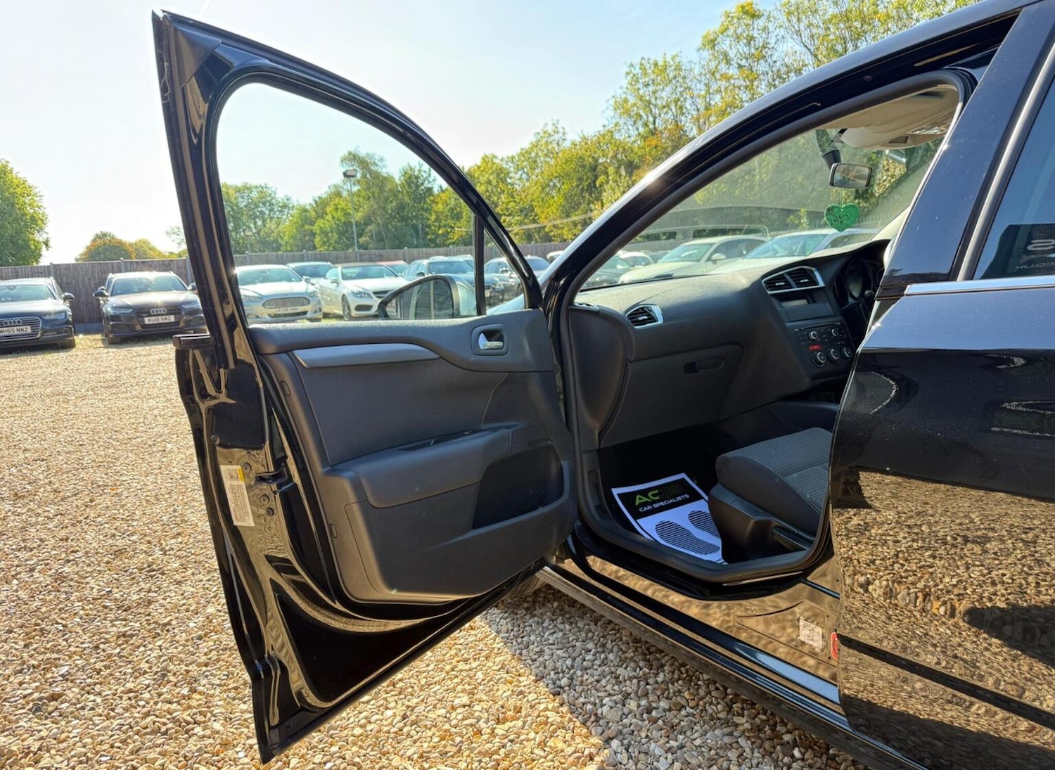 Used Citroen C4 2014 for sale - 76305653: Photo 35